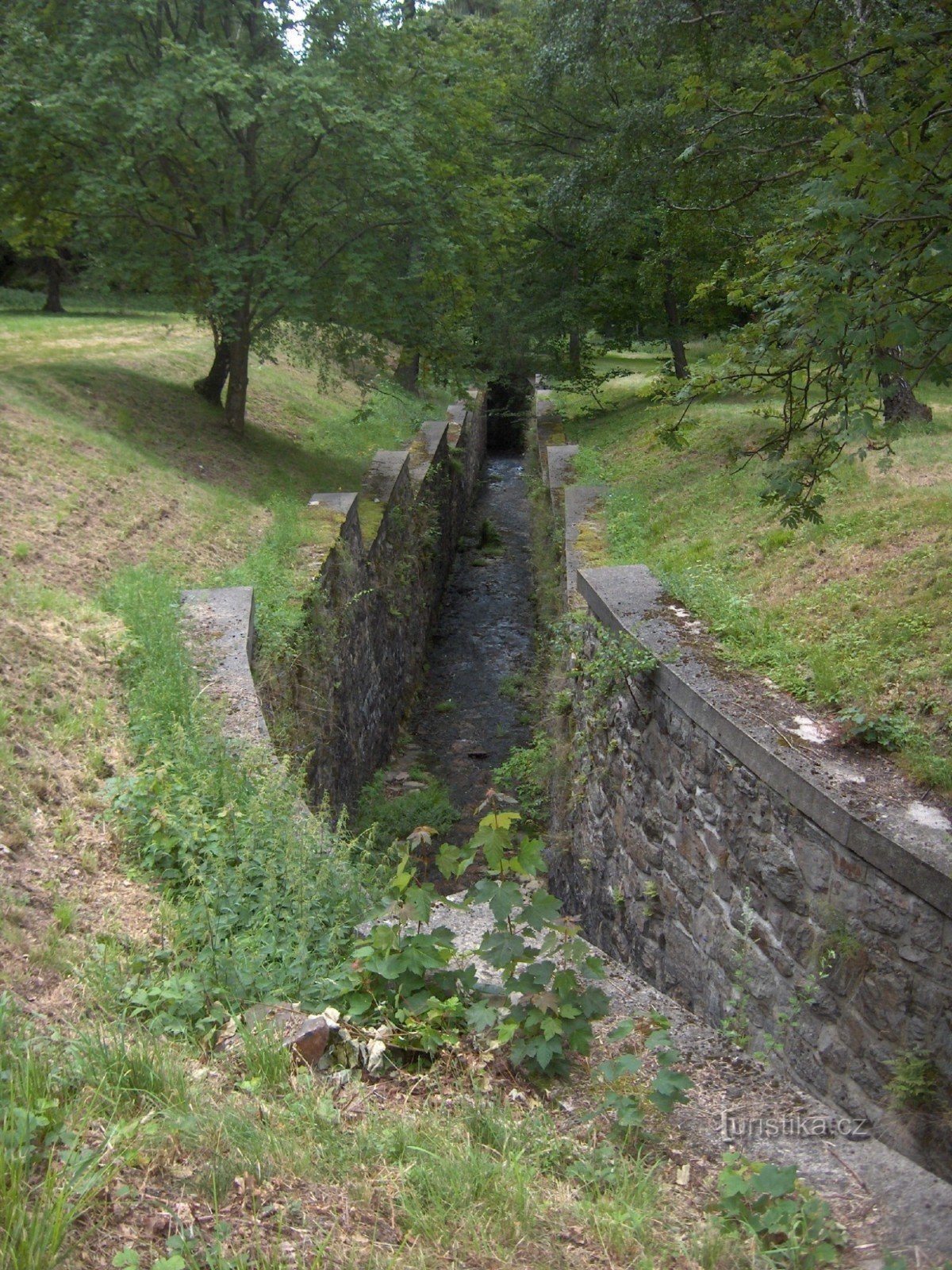 Jezeří Dam