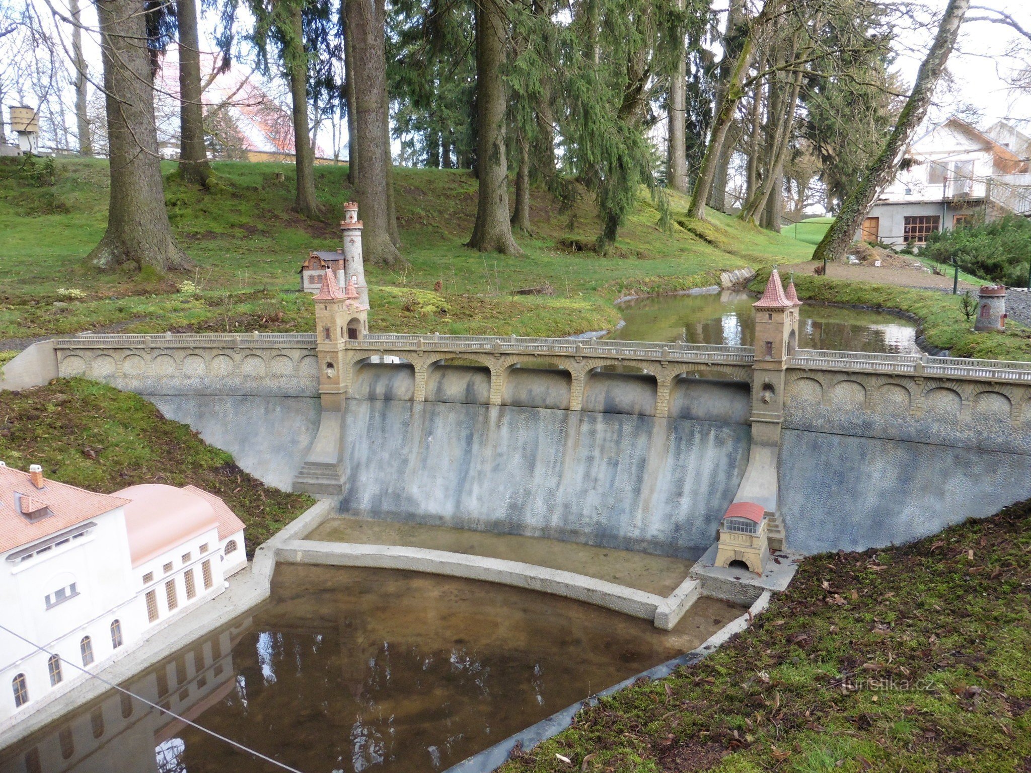 barrage Les Královstvi