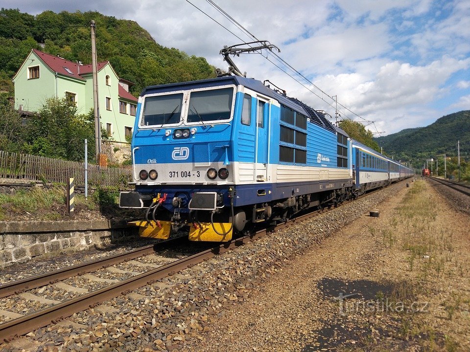 Dịch vụ cao cấp và bổ sung trên các chuyến tàu của Đường sắt Séc