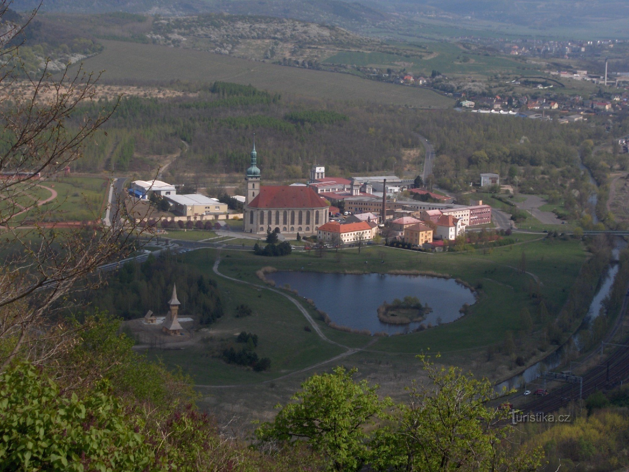 перенесена церква