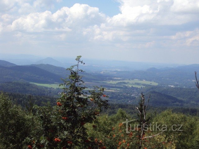 en la subida a Jedlová - vista de la región