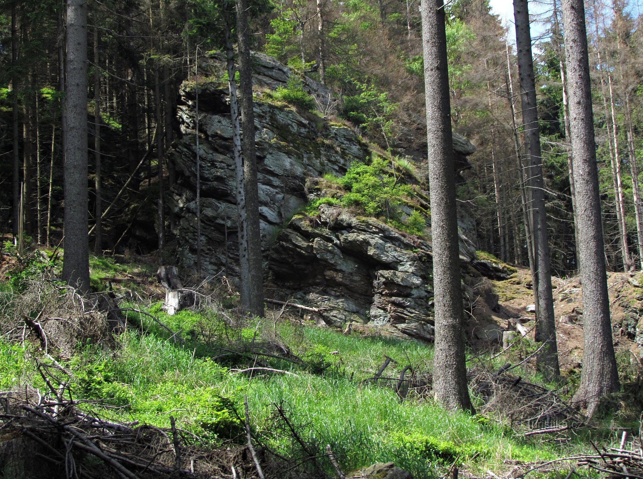 Tračný vrch - Untere Bergbaufelsen