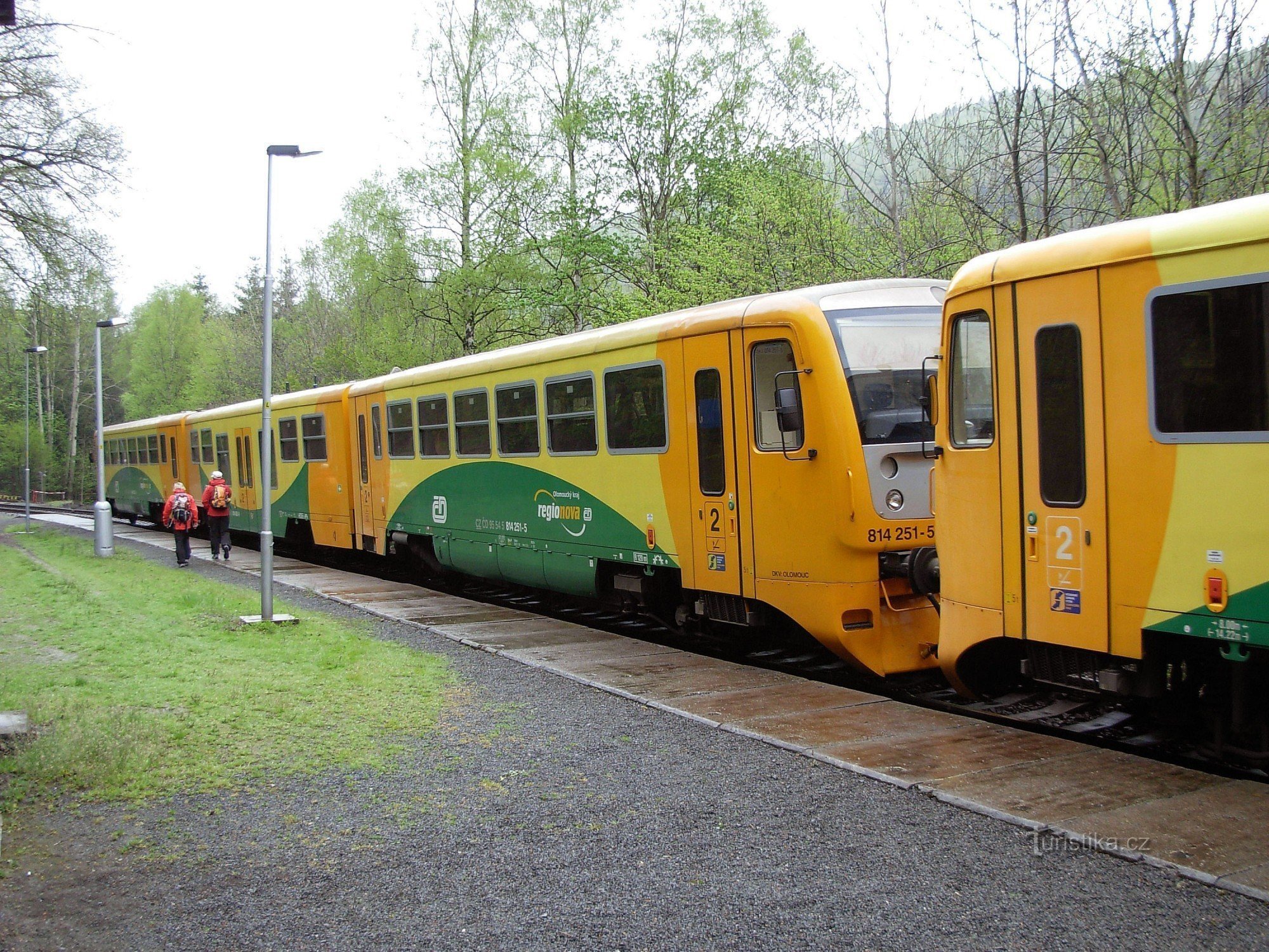 Arrival of the train at the Jívová stop