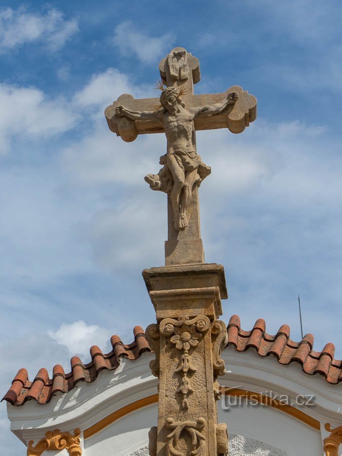 Comandi - croce (nel villaggio)