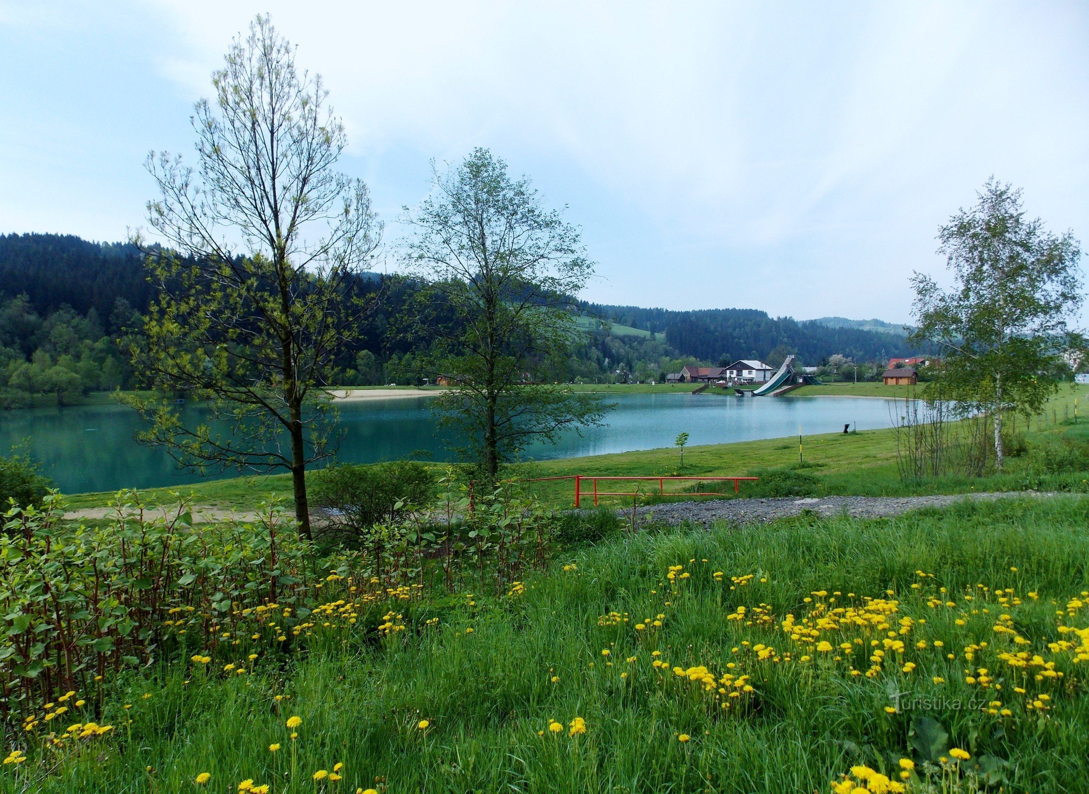 Luonnollinen järvi - Karolinka