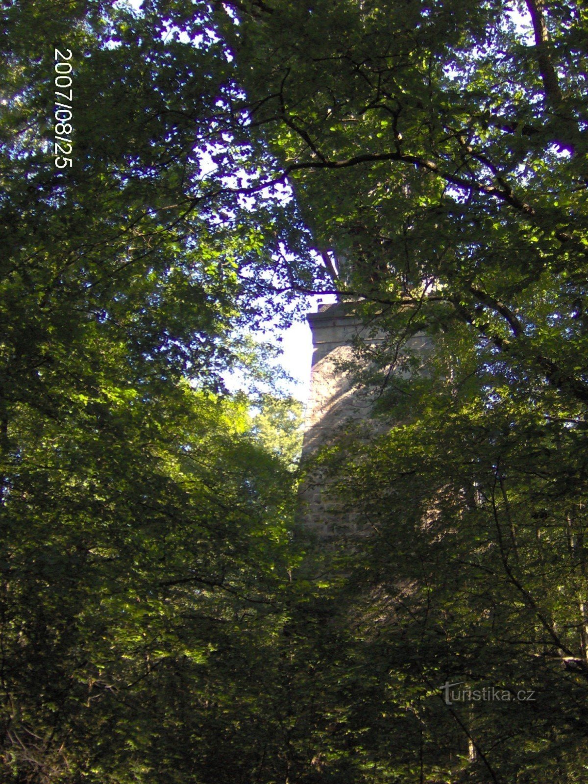 Monumentul naturii Peklo