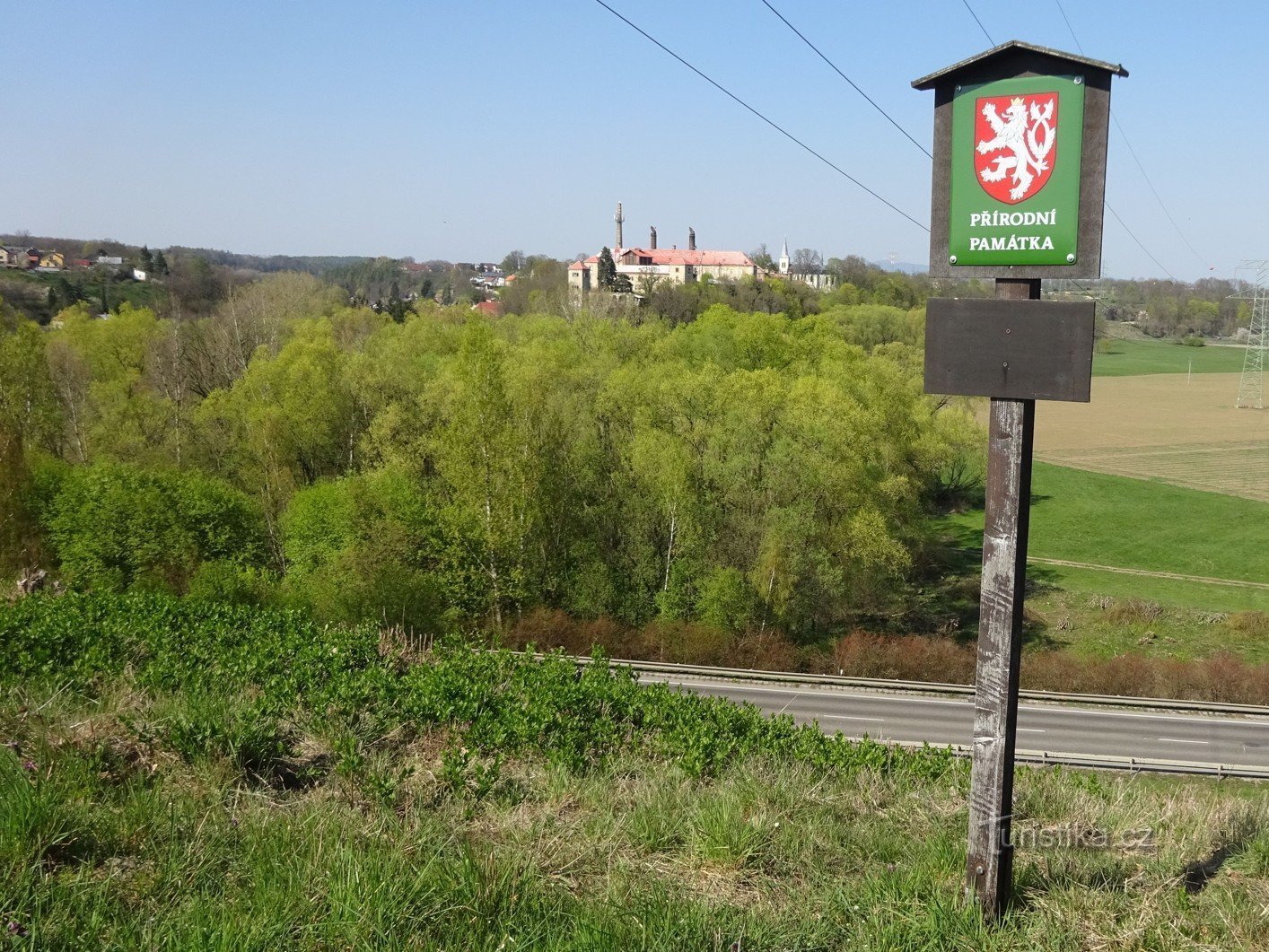 Naravni spomenik Jizera Rock Cabin