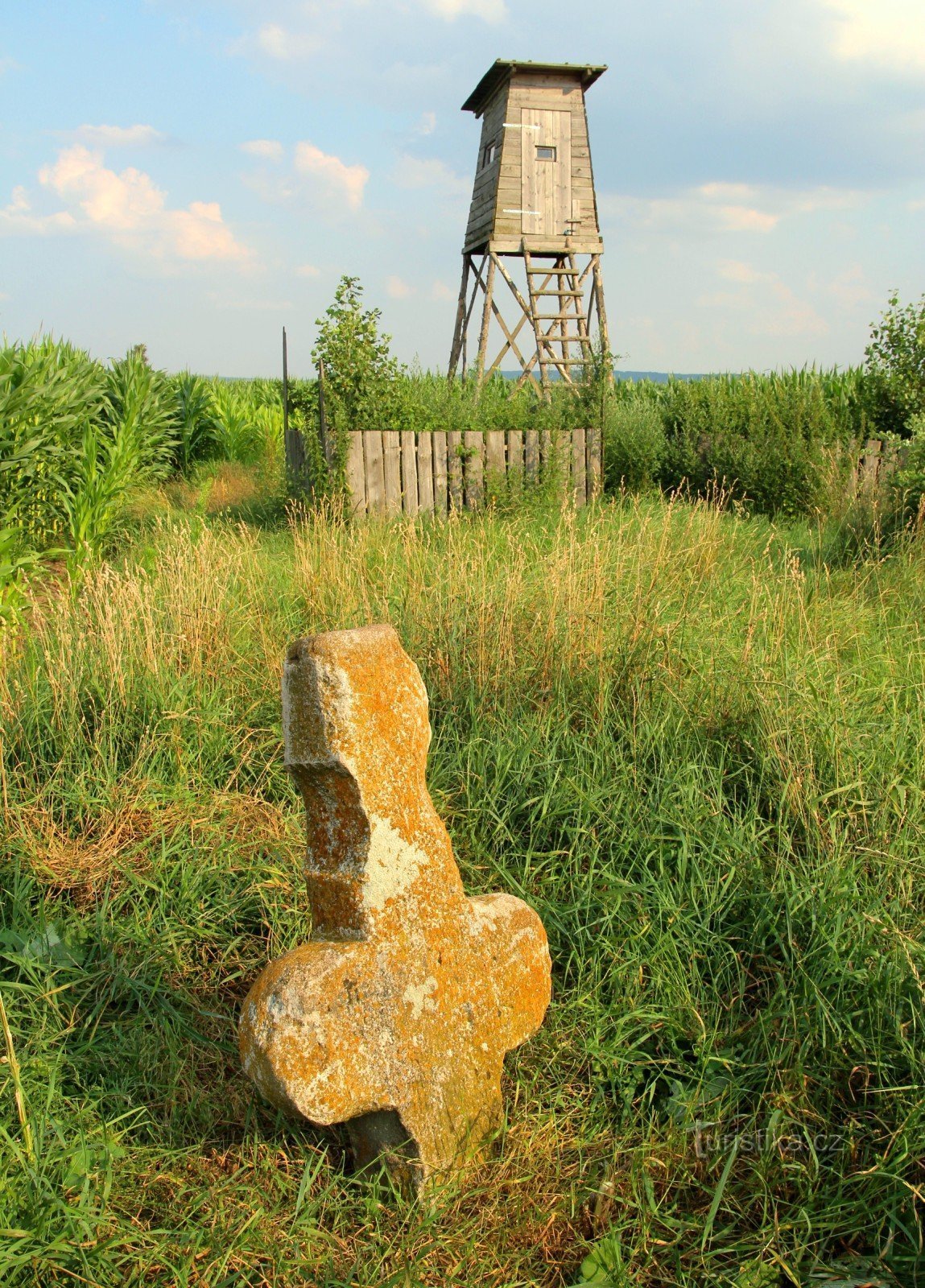 Reconciliation cross from Příznotice with a hunting seat