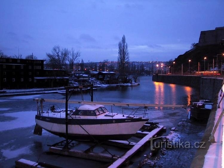 Port în Podolí