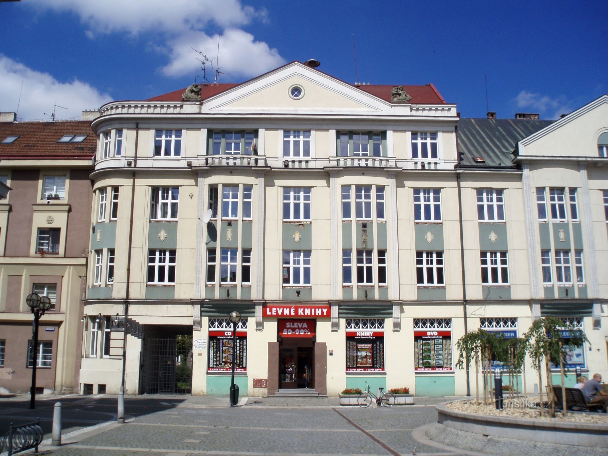 Extension of the Paříž hotel (Hradec Králové, 16.7.2011)