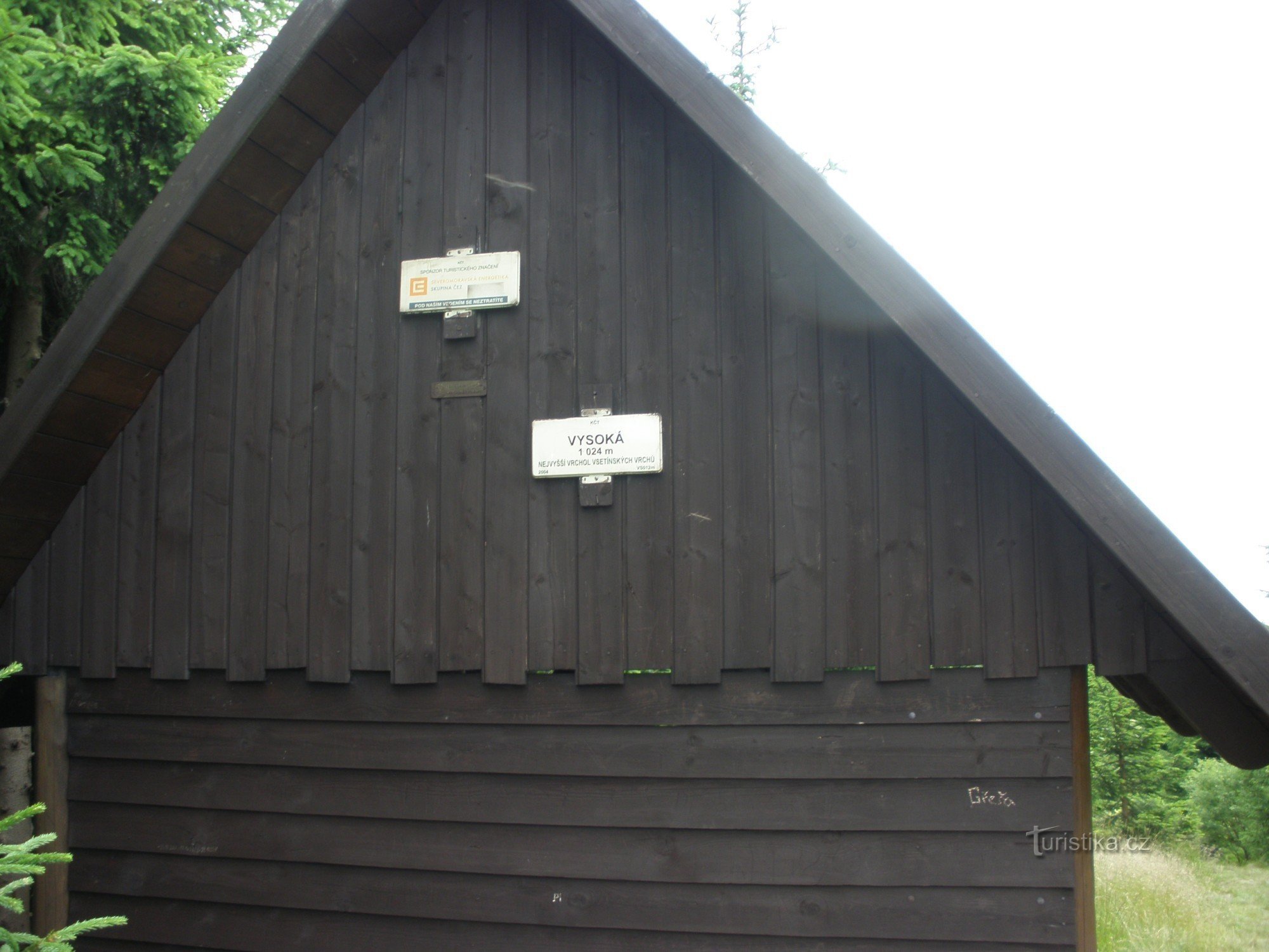 Shelter at the top of Vysoké