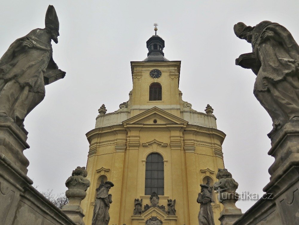 accès à l'église