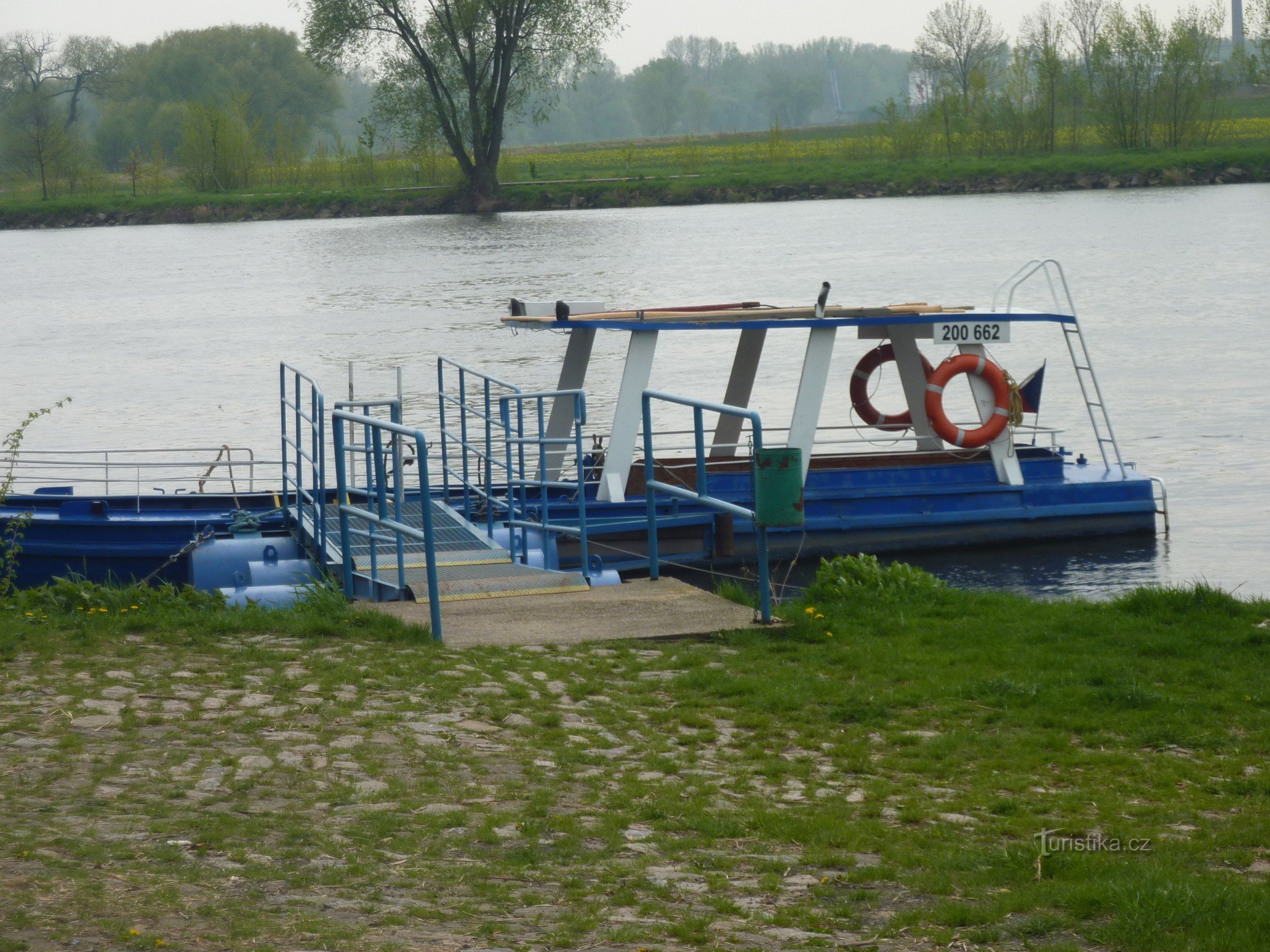 Ferry Mala / Velké Žernoseka