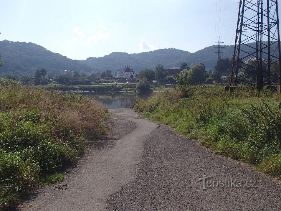 Traghetto Neštěmice / Svádov