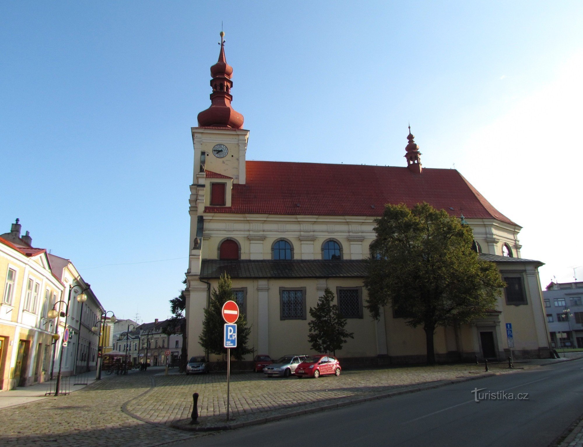 Een wandeling door Holešov en een bezoek aan het kasteel