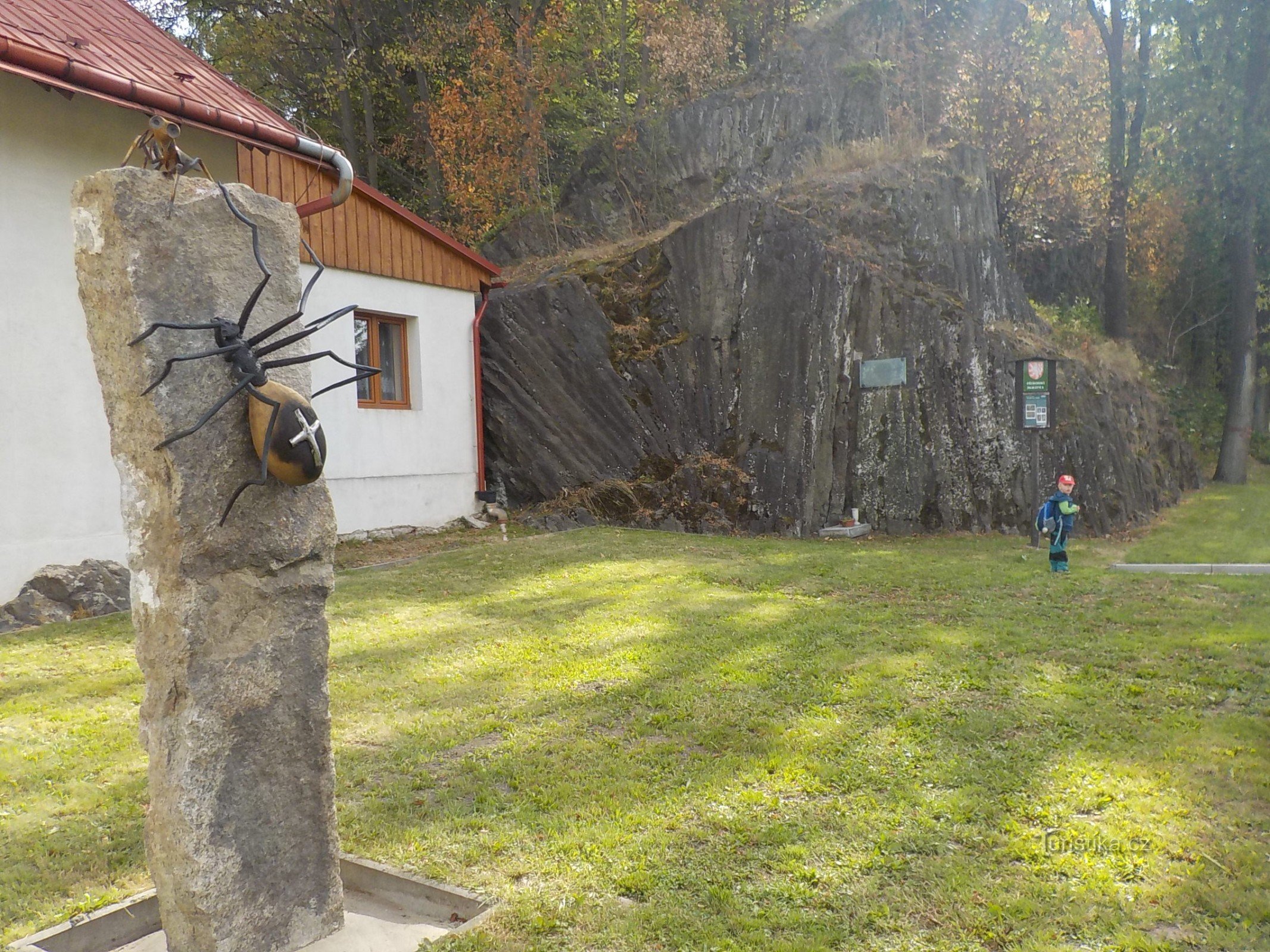 DŘETþICHOV から HEŘMANICE VIEWPOINT への往復の散歩