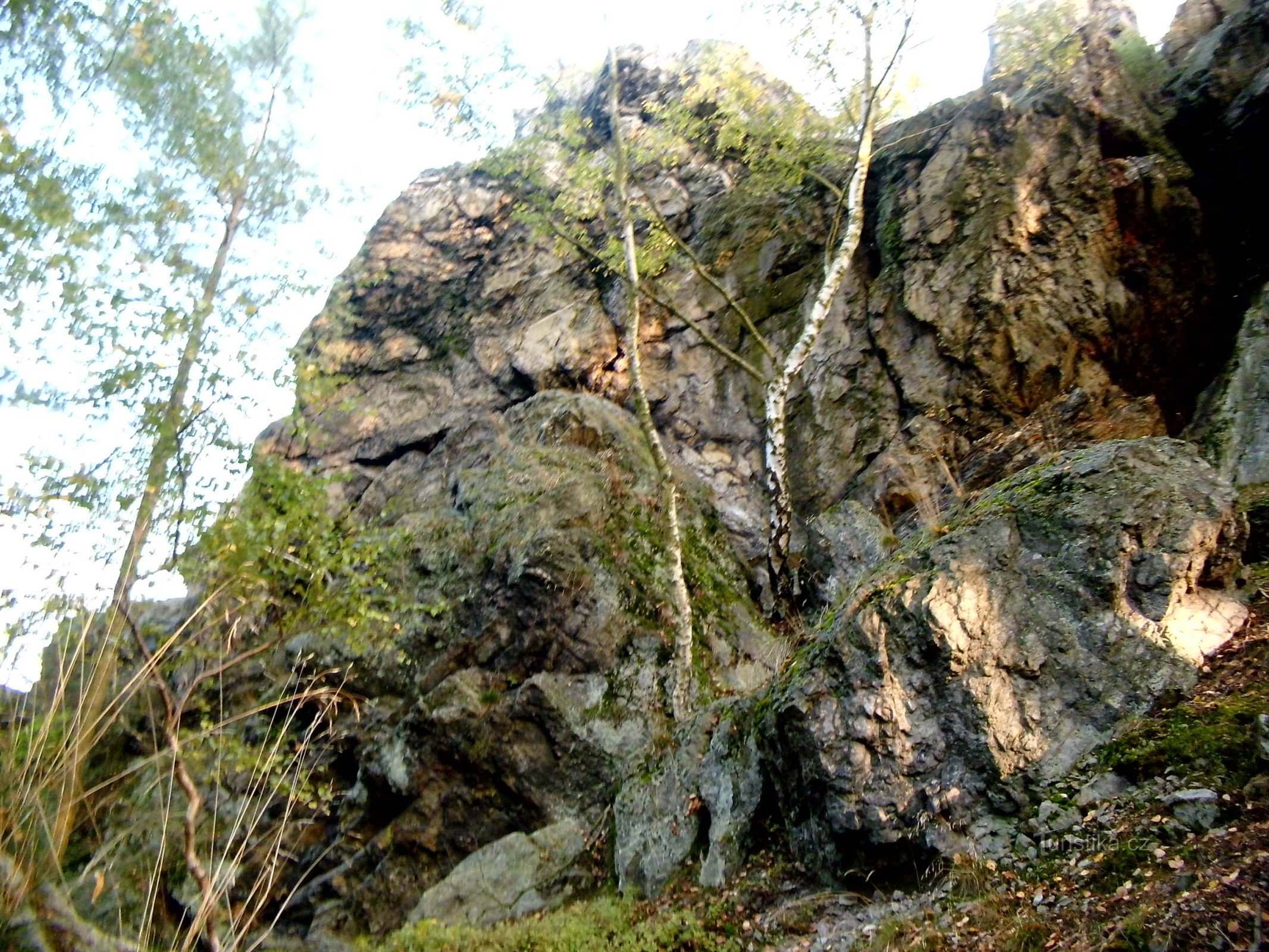 Zdice から Hudlice まで、またはヨーゼフ ユングマン、セント トーマス、興味深い岩までの散歩