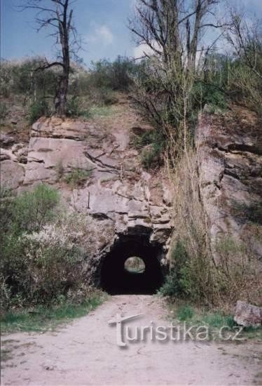 Đường hầm Prokopské údolí trong mỏ đá: Đường hầm Prokopské údolí trong mỏ đá