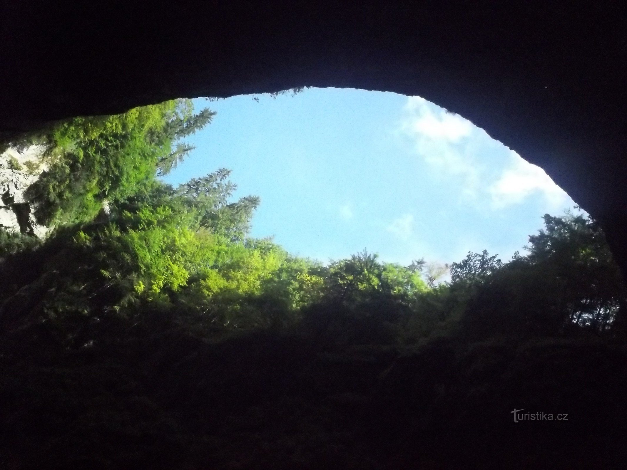 マコチャ深淵とパンク洞窟