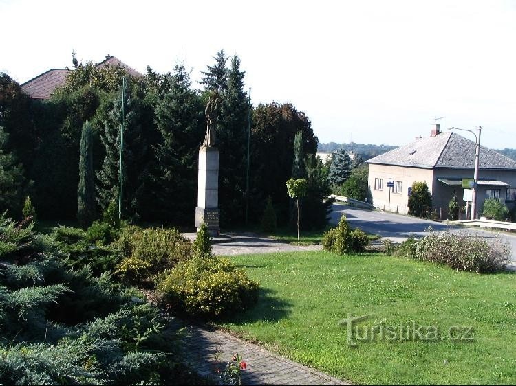 Proskovice - monument