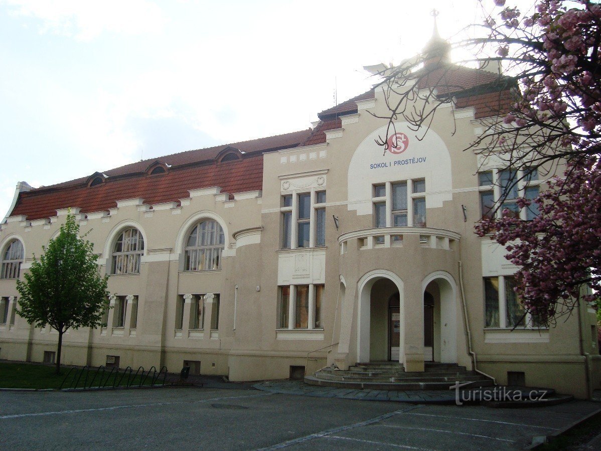 Prostějov-Fügnerova-Straße-Sokolovna-Foto: Ulrych Mir.