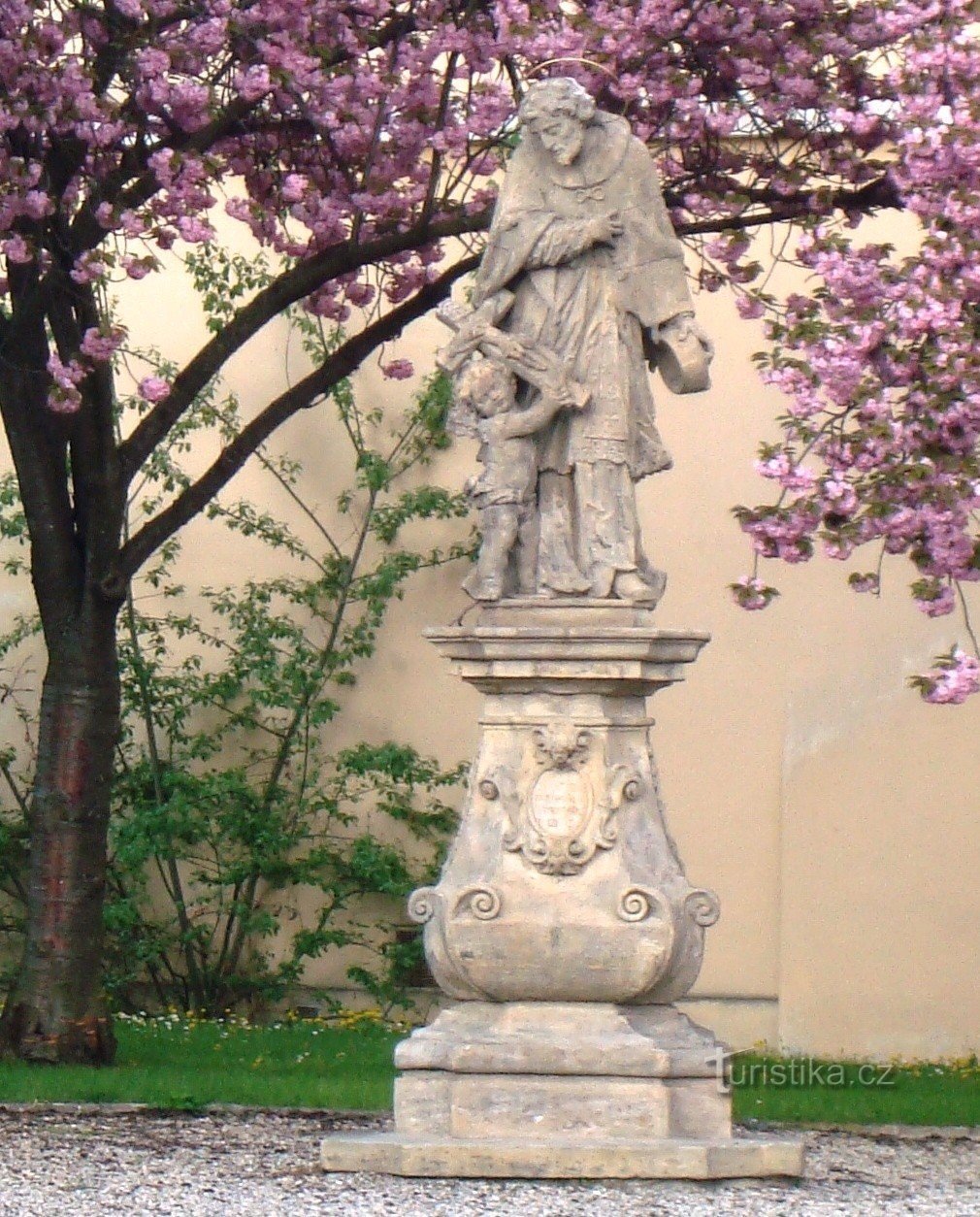 Prostějov - statue de saint Jean Népomucène à l'église Saint-Jean Népomucène - Photo : Ulrych Mir.