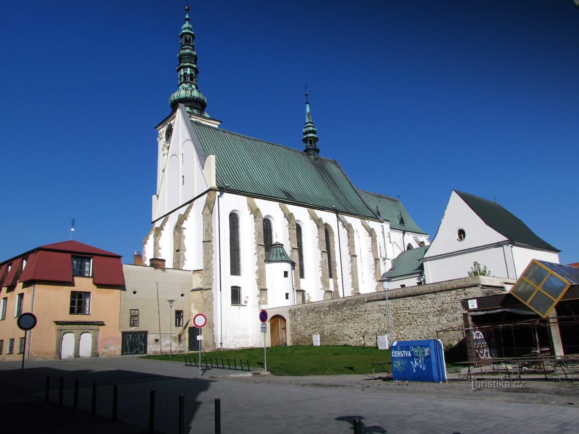 Église Prostějovský de l'Exaltation de la Sainte Croix