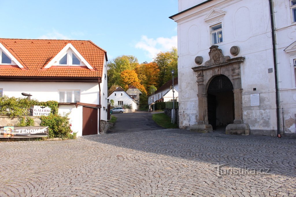 The area in front of the castle