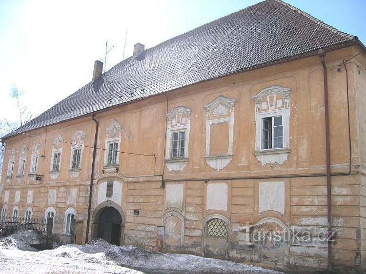 The facade of the main building of the castle