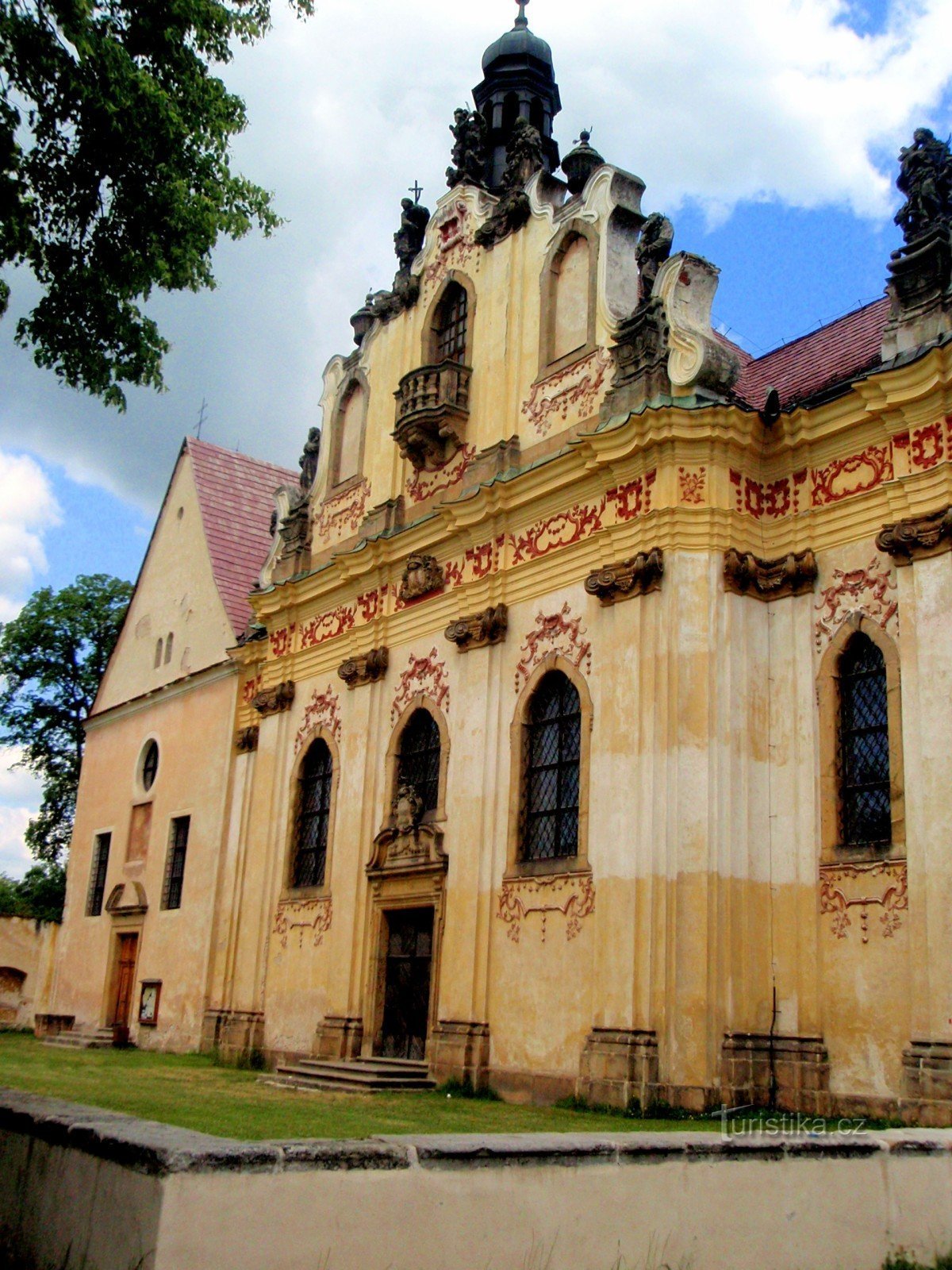 A Szent István-kápolna homlokzata. Anne