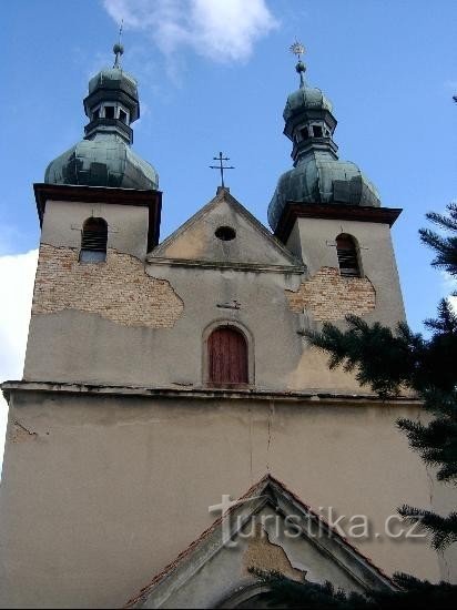 Kirkens facade