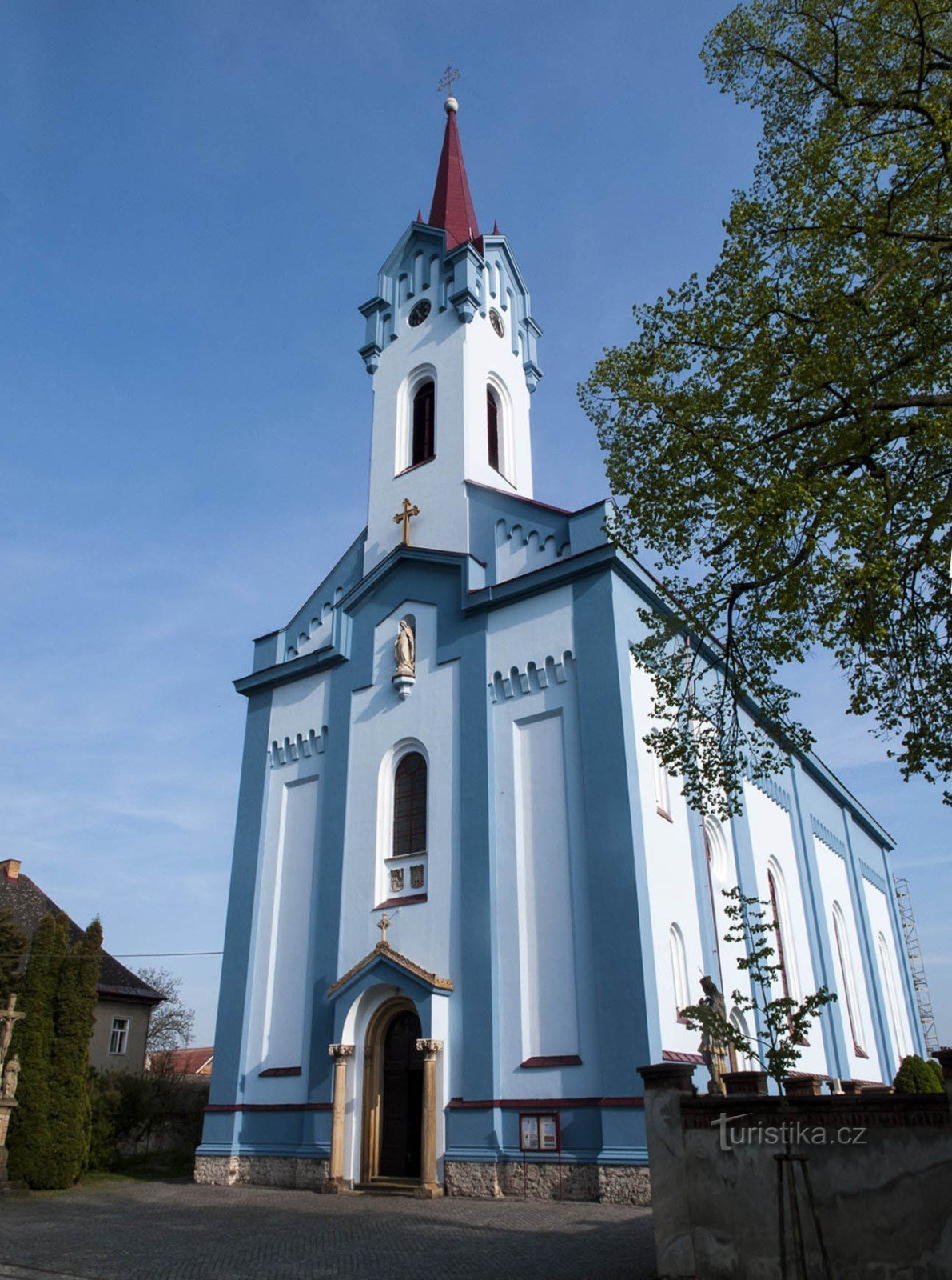 Kyrkans fasad