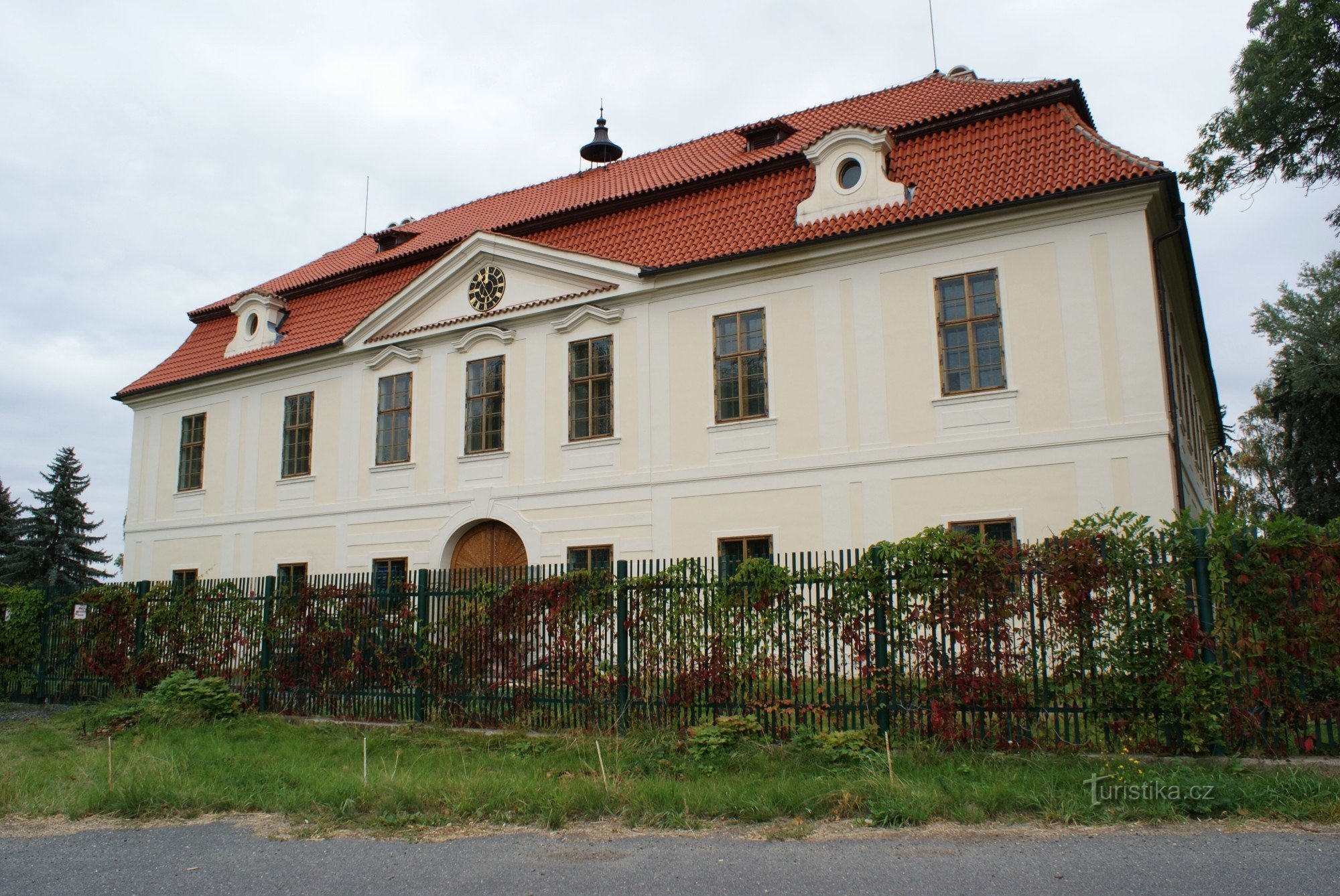 façade de la route