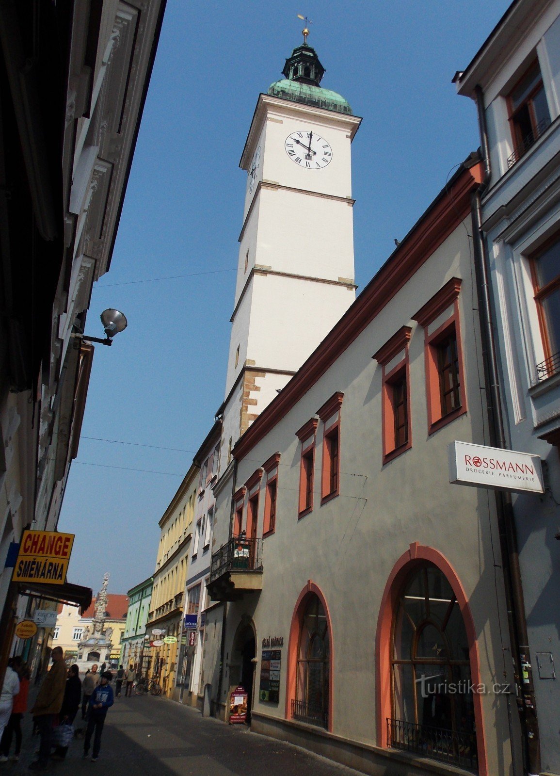 Lối đi trong Tòa thị chính cổ ở Uh. Hradišti