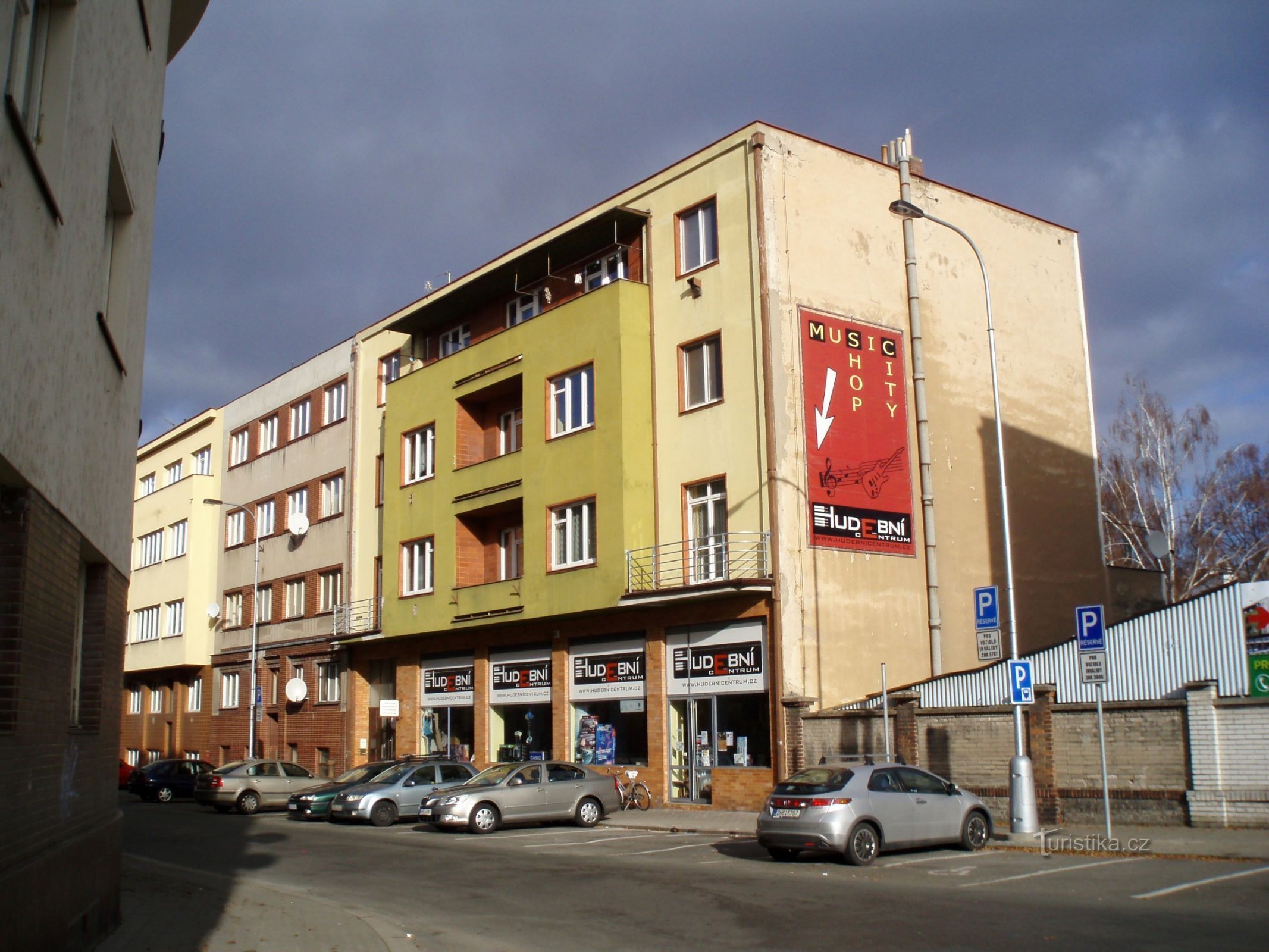 Industrial No. 1115 and 944 (Hradec Králové, 28.11.2011 November XNUMX)