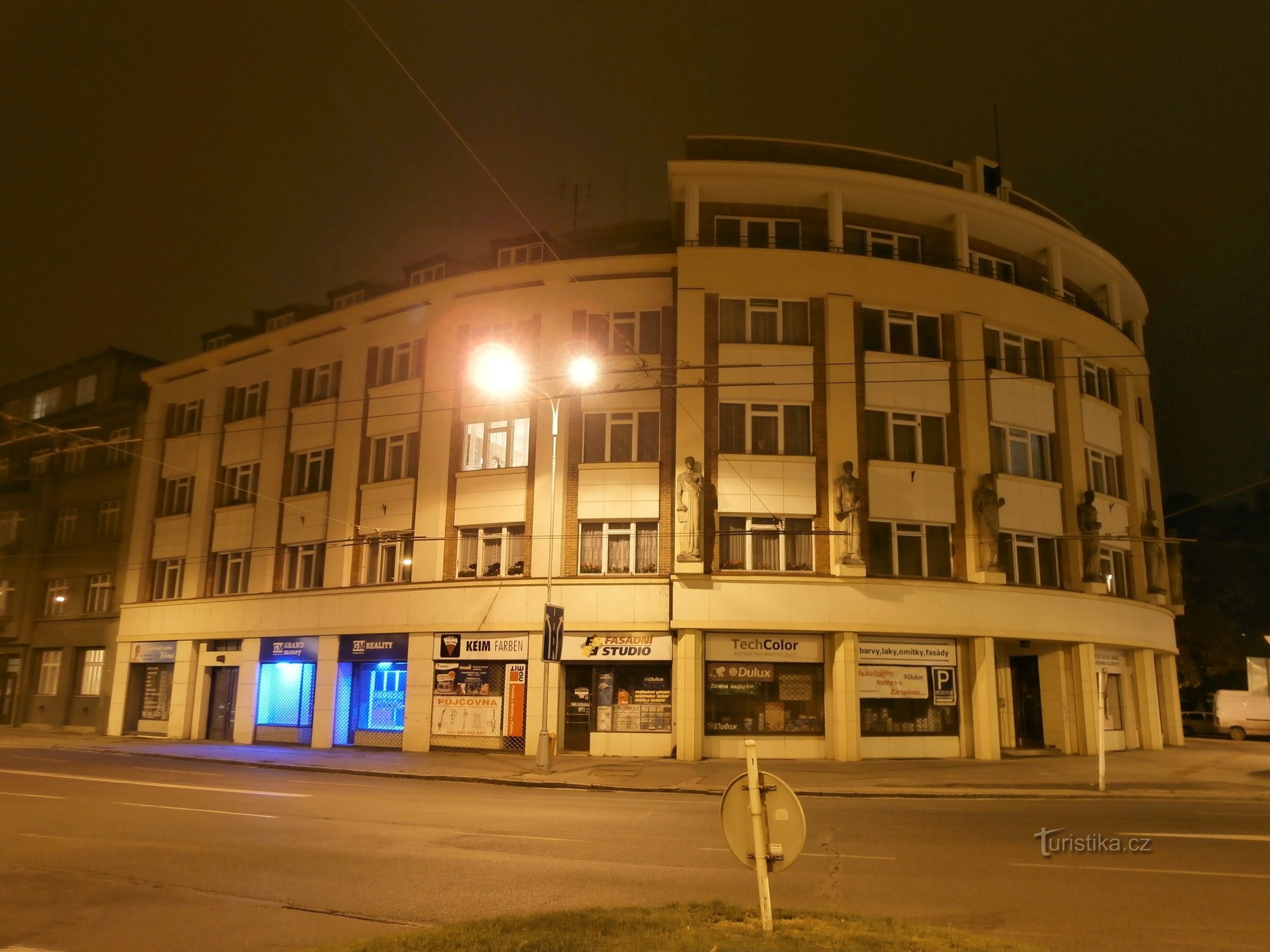 La prima compagnia di mutua assicurazione ceca (Hradec Králové, 11.11.2012 maggio XNUMX)