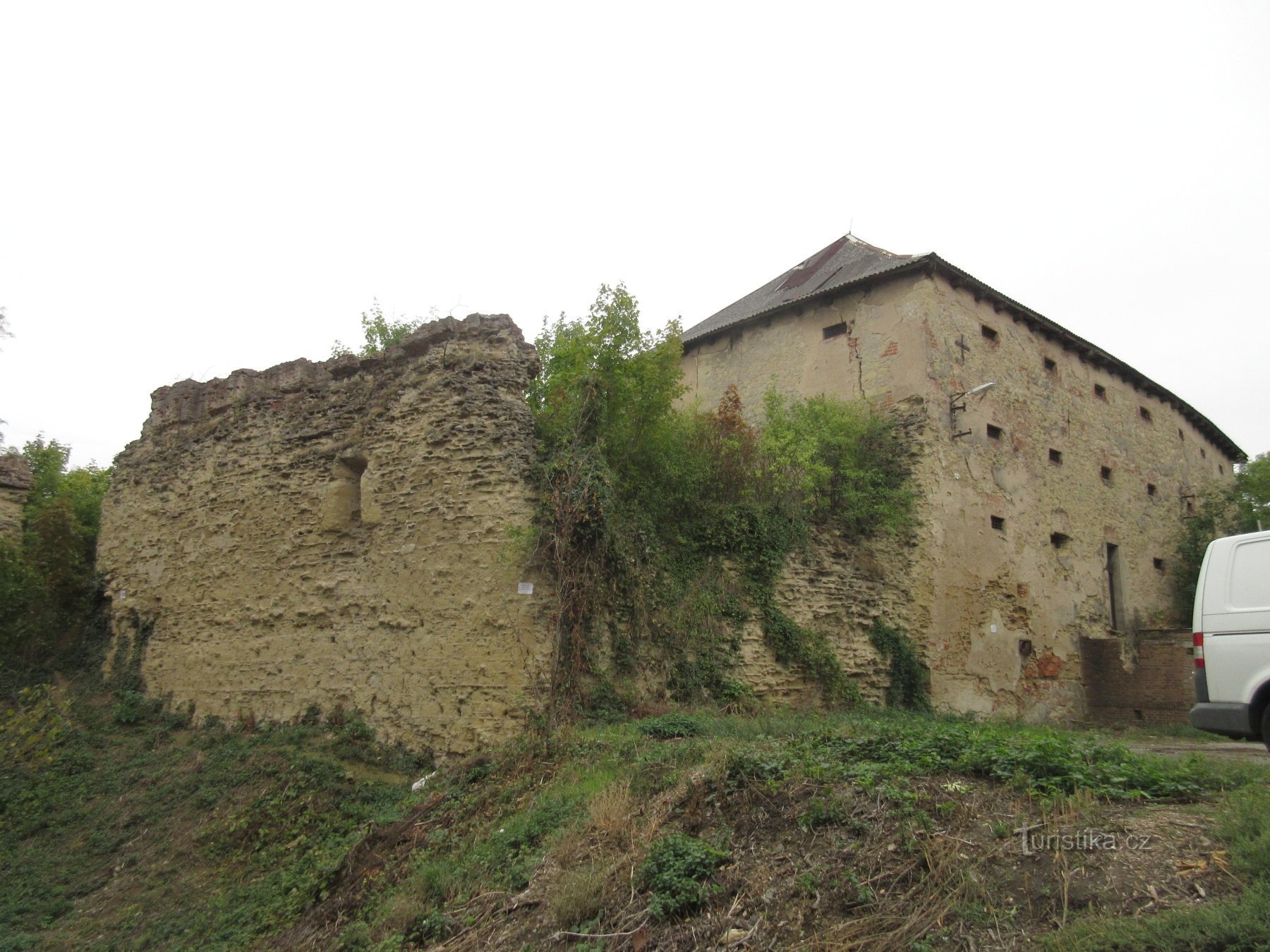 La première vue sur le chemin de Zdětín à la rivière