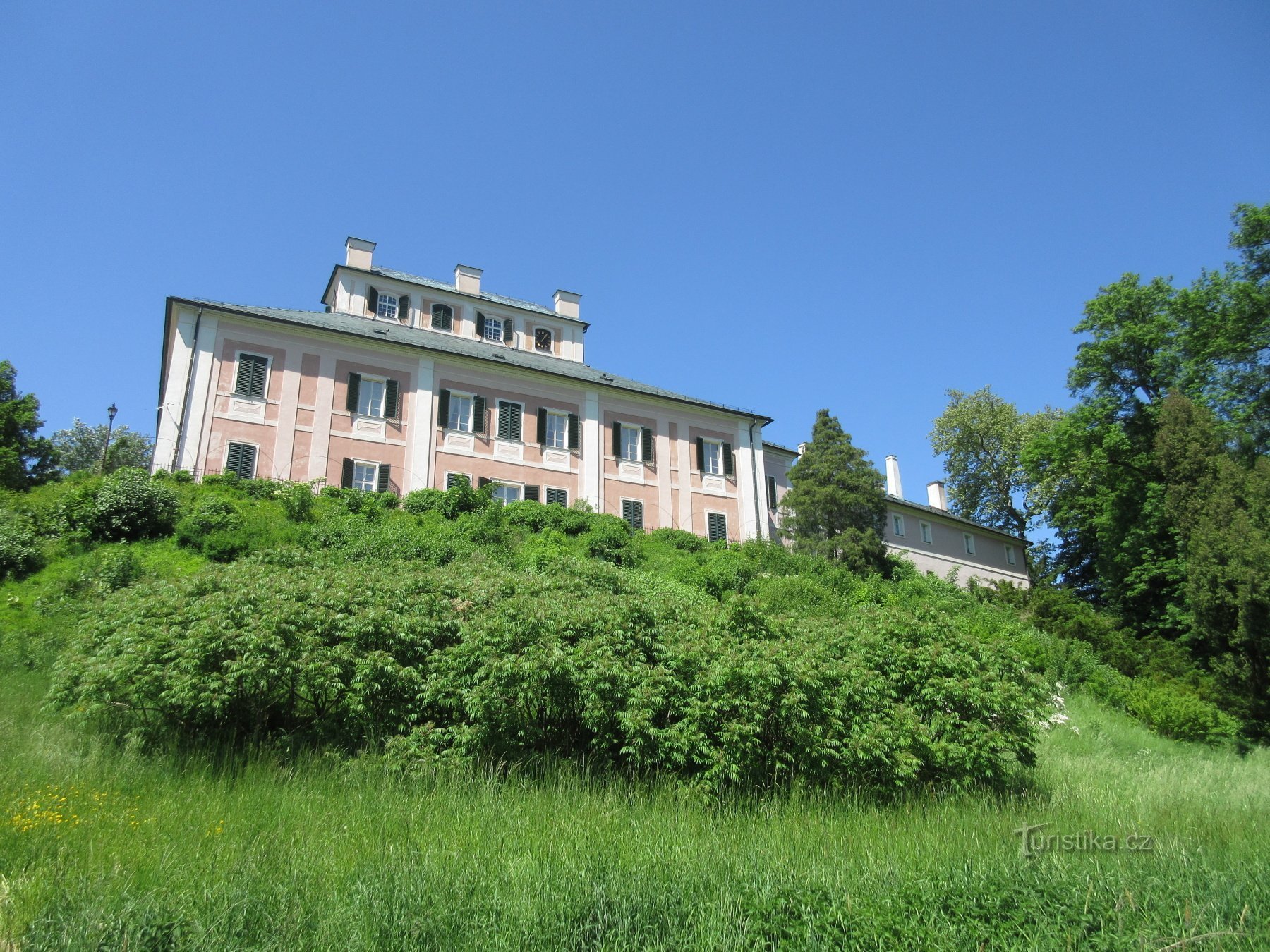 First view of the castle