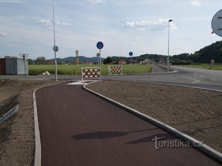 Het eerste fietspad in Rapotín