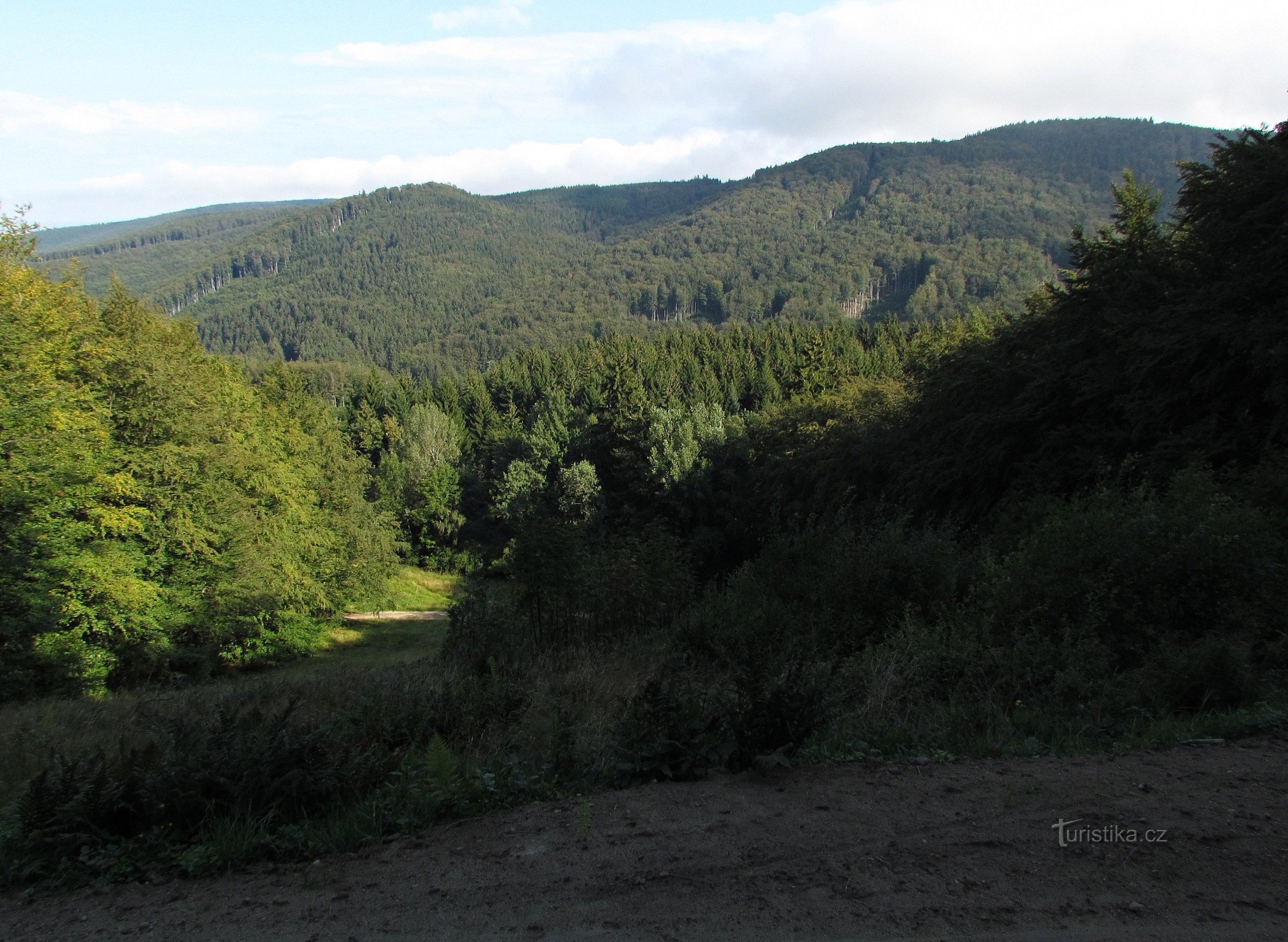 Le premier point de vue au-delà de la bifurcation sur la route de Čerňava et Smrduta