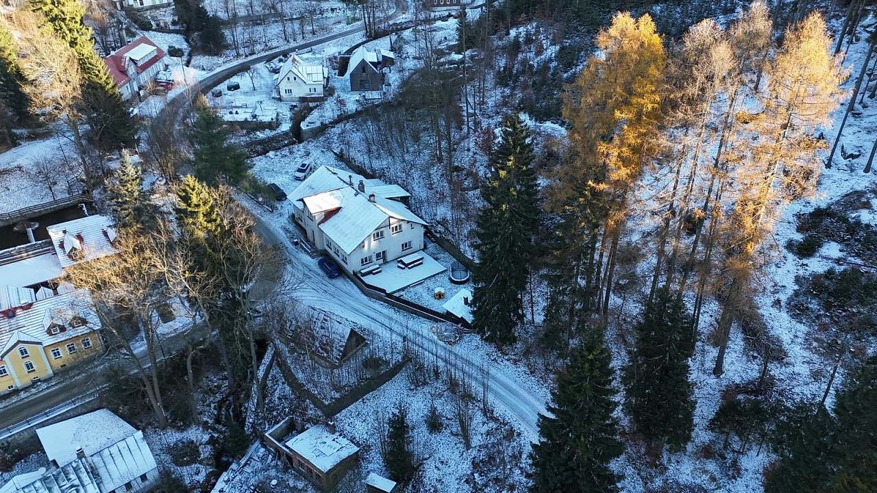 ptačí pohled s krajinou