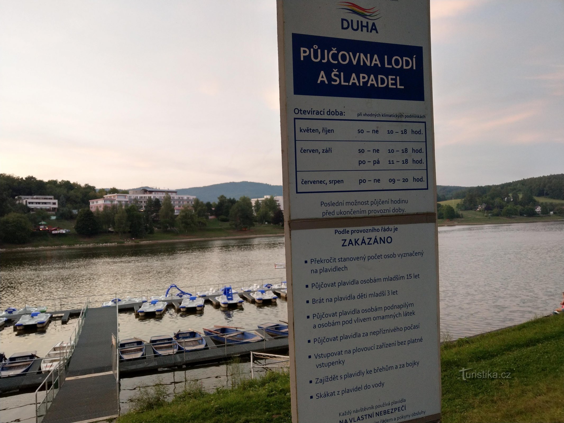 IZNAJMLJIVANJE ČAMACA I PEDALINA Pozlovická dam Luhačovice