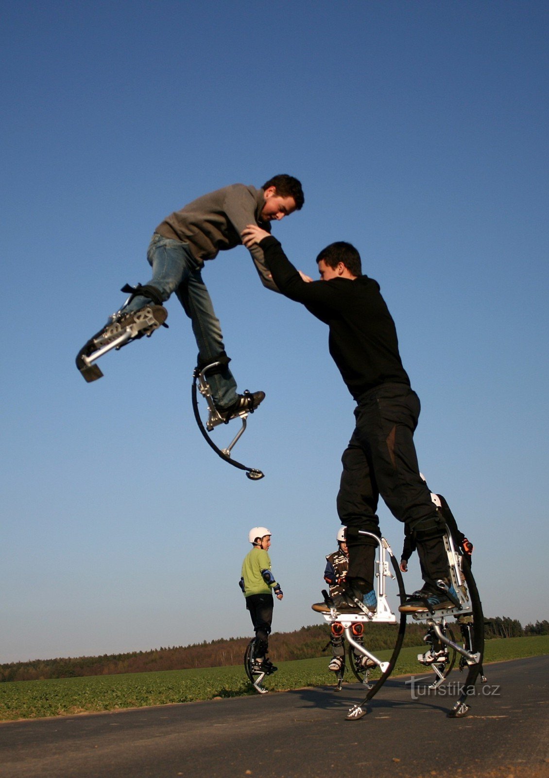 Verhuur van (niet alleen) springschoenen