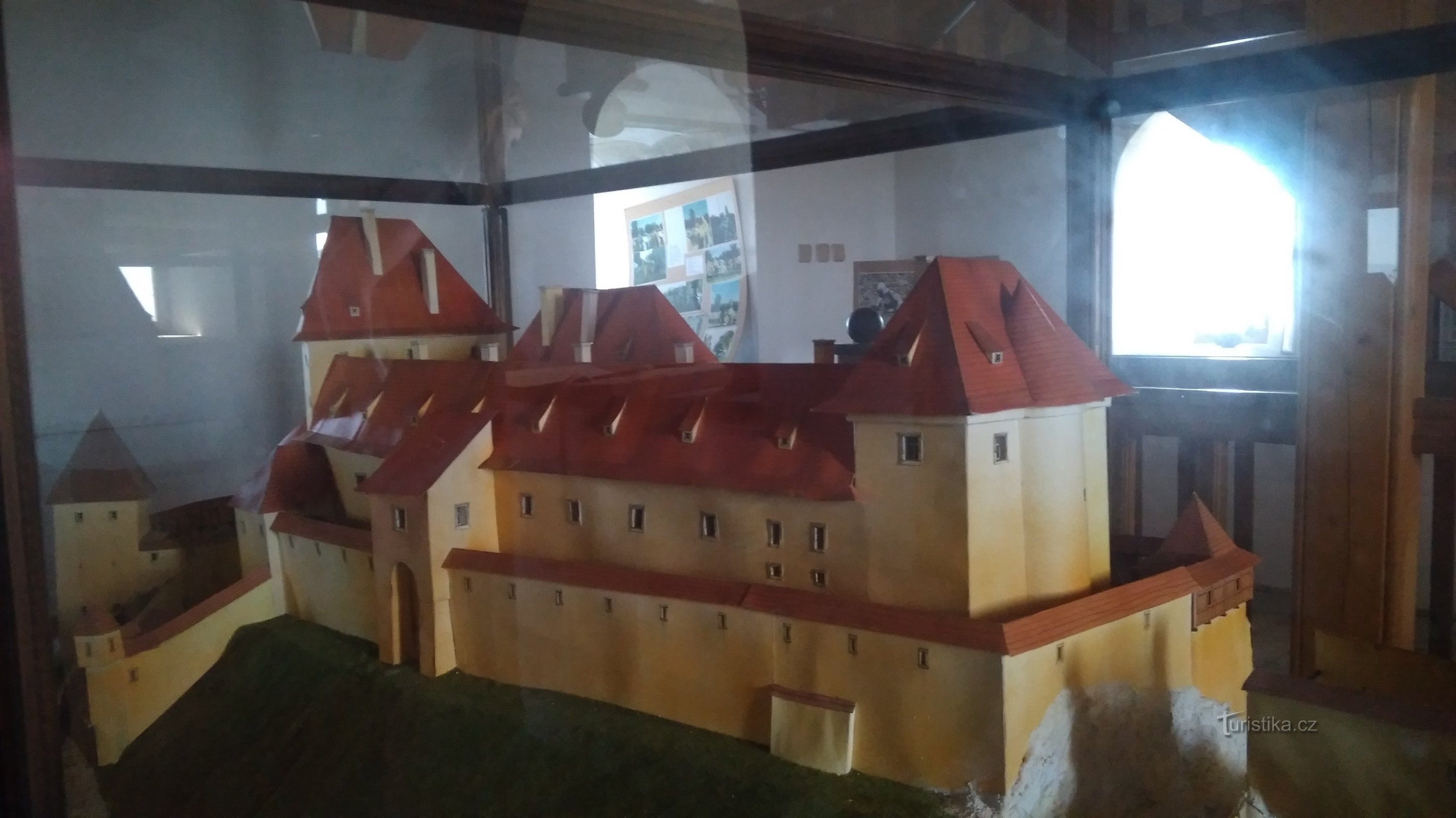 Alkuperäinen linna