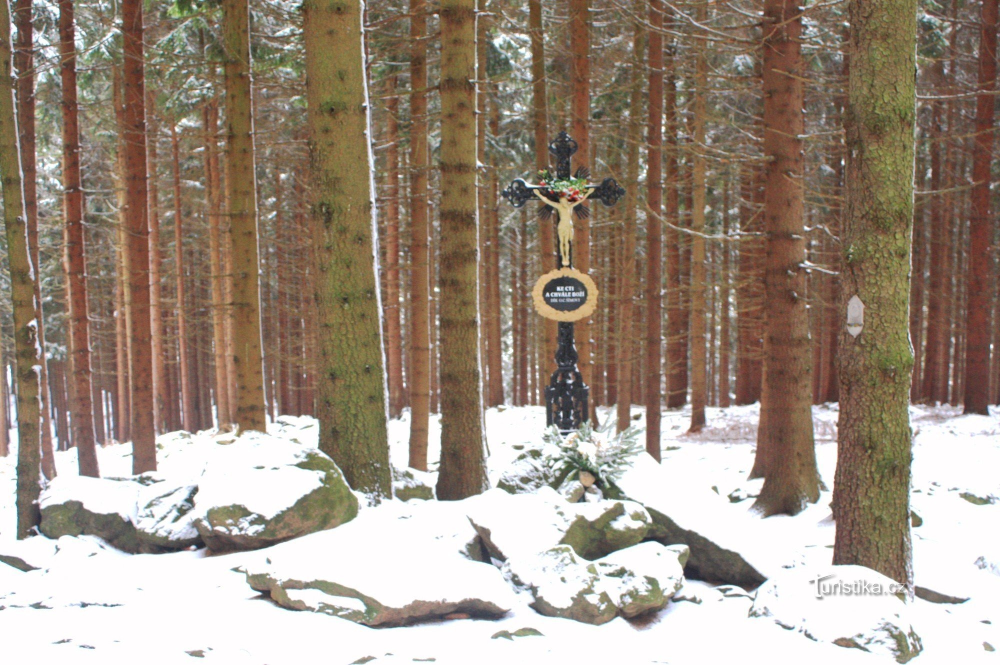 Croix en fonte d'origine