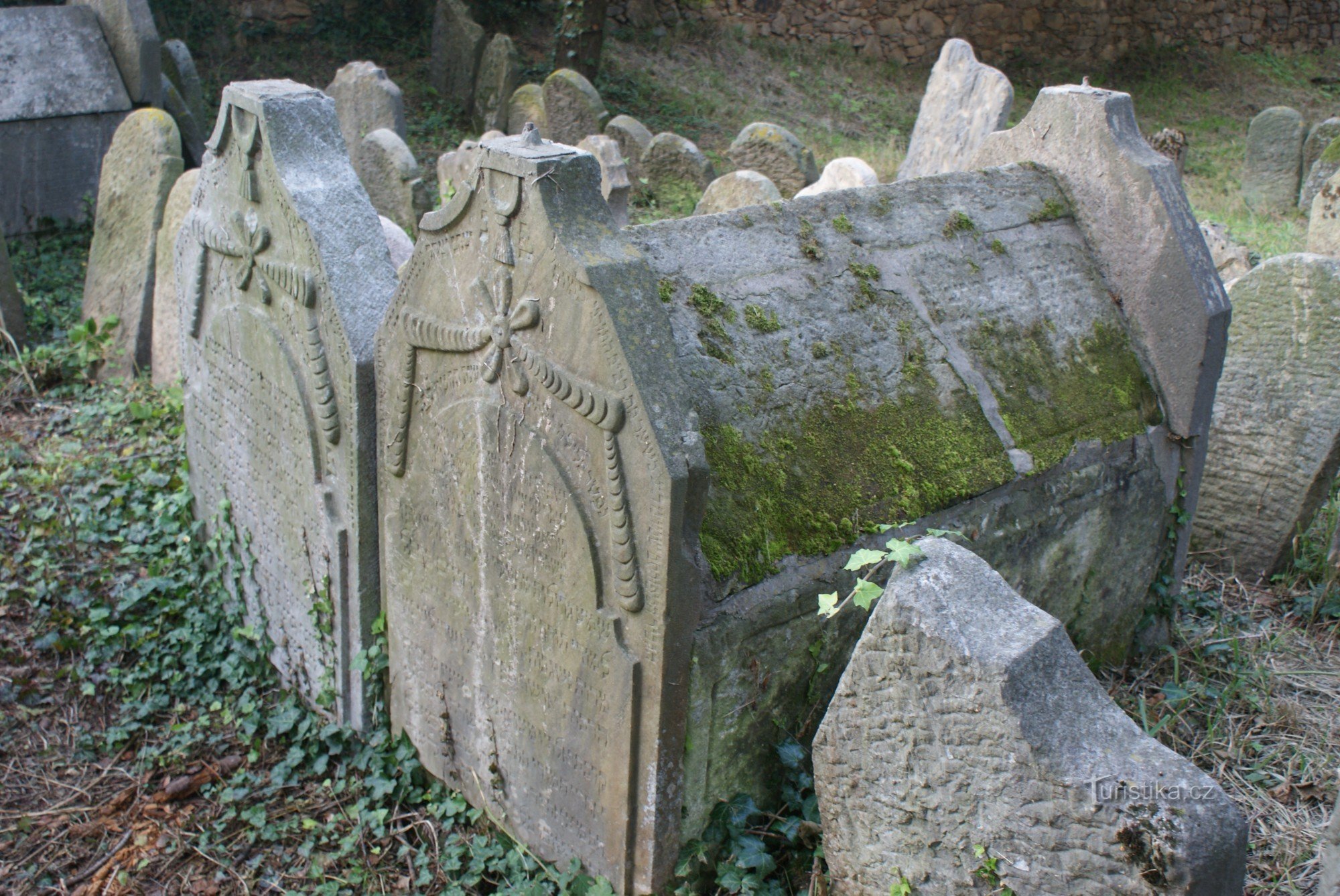 rabbinical tombs