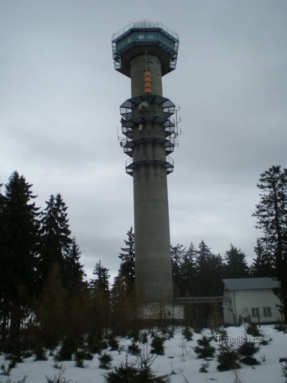 Radar ČHMÚ na vrcholu Prahy