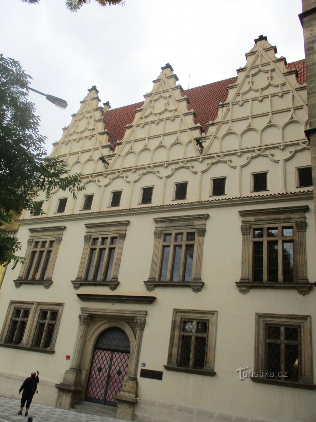 hôtel de ville de la seconde moitié du XIVe siècle