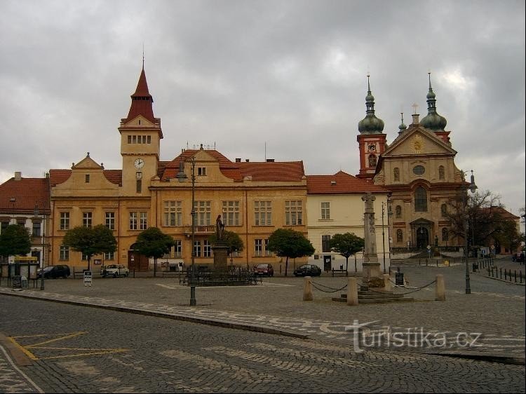 Mairie et église