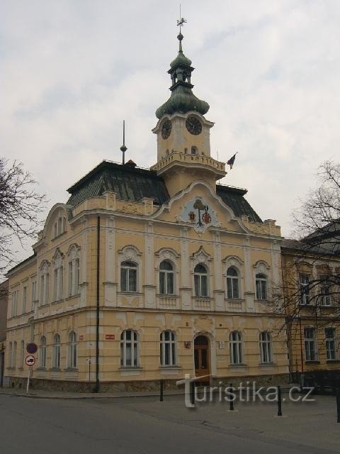 チェラーコヴィツェ市庁舎